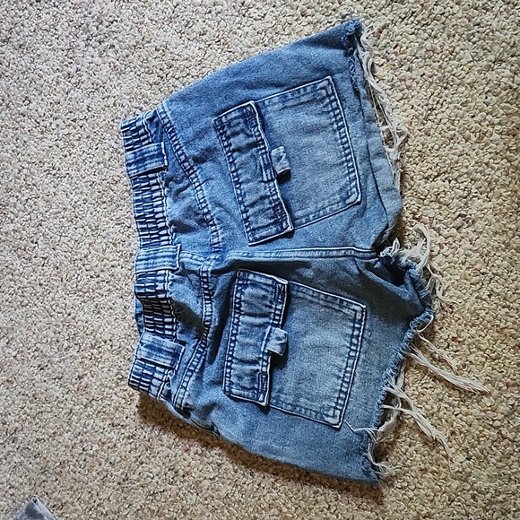 Jean shorts - Picture 2 of 2